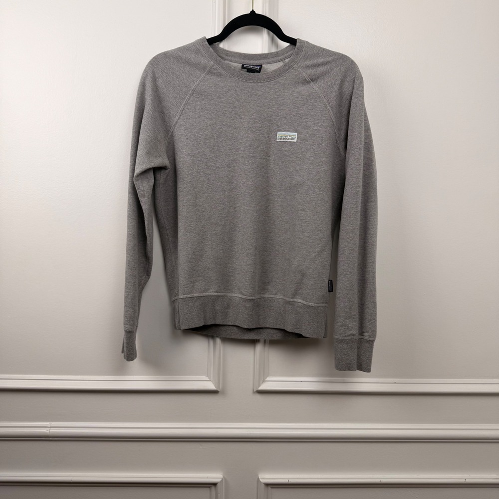 Patagonia Womens Organic Cotton Grey Raglan P-6 Logo Sweatshirt Small